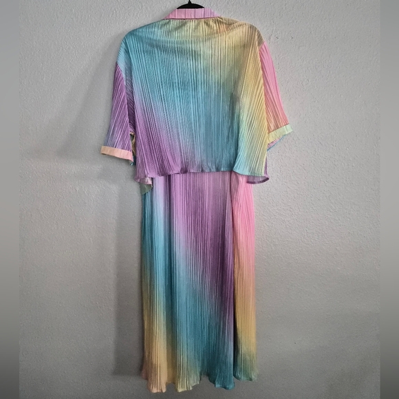 Dressed in Lala Ćest la Vie Plissé Skirt Set in Rainbow Daydream - Picture 2 of 10